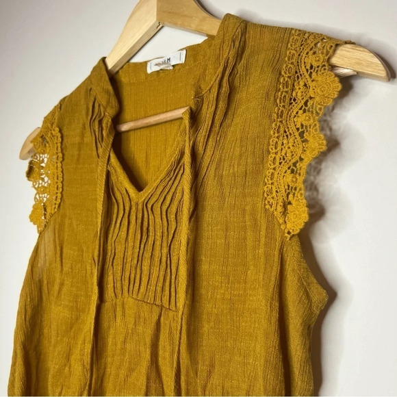 ☀️E&M Boho Mustard Lace Sleeveless Front Tie Blouse Top - Picture 3 of 6